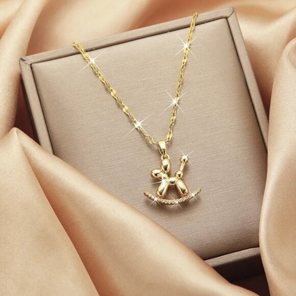 Cubic Zirconia Balloon Puppy Pendant Gold Plated Necklace NEW - Picture 1 of 2